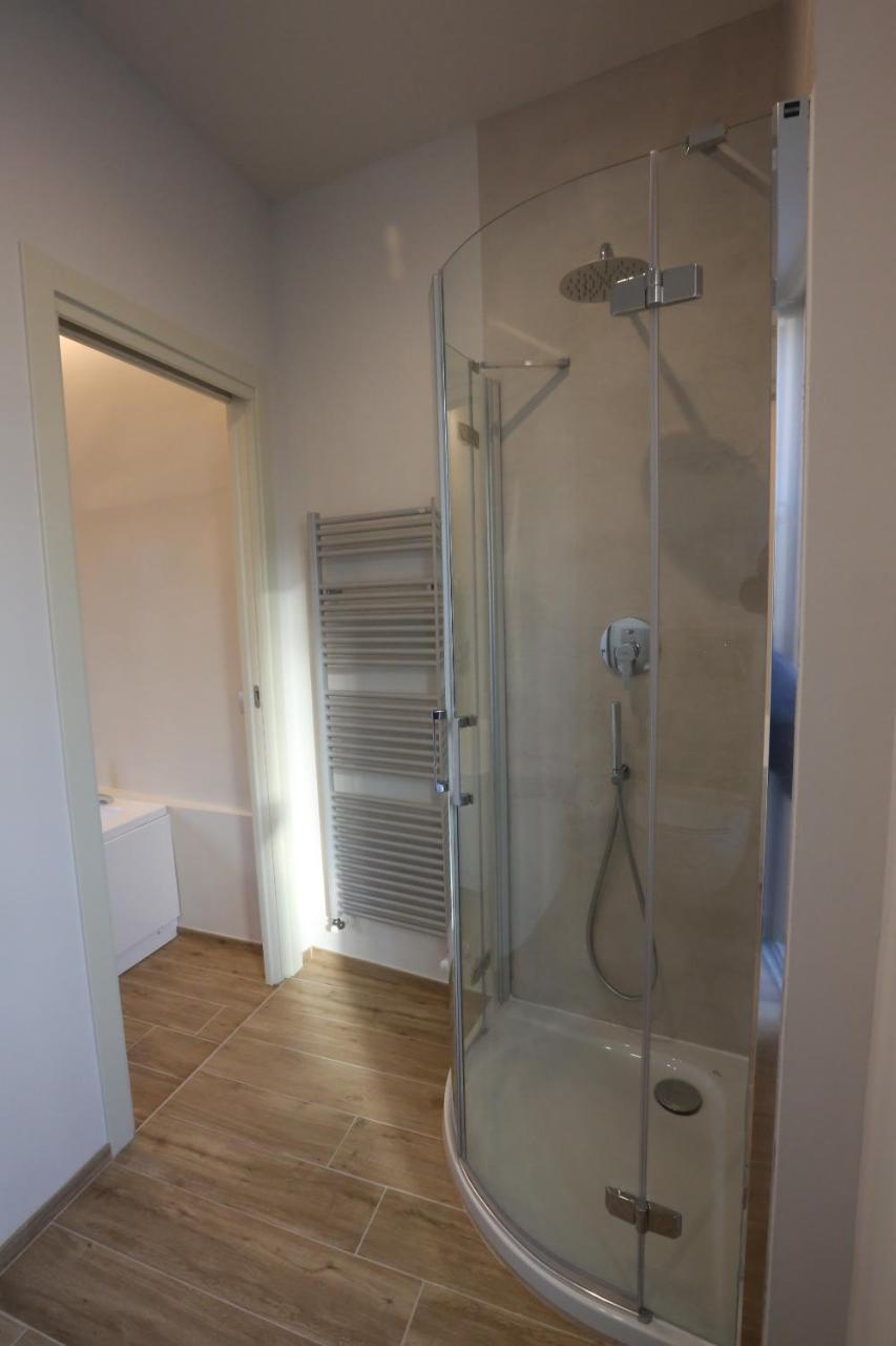 Palazzo Belli Bed & Breakfast Алба Екстериор снимка